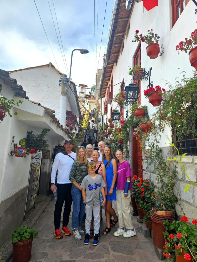 Calle Siete Borreguitos, uno de los callejones más fotogénicos del centro de Cusco.