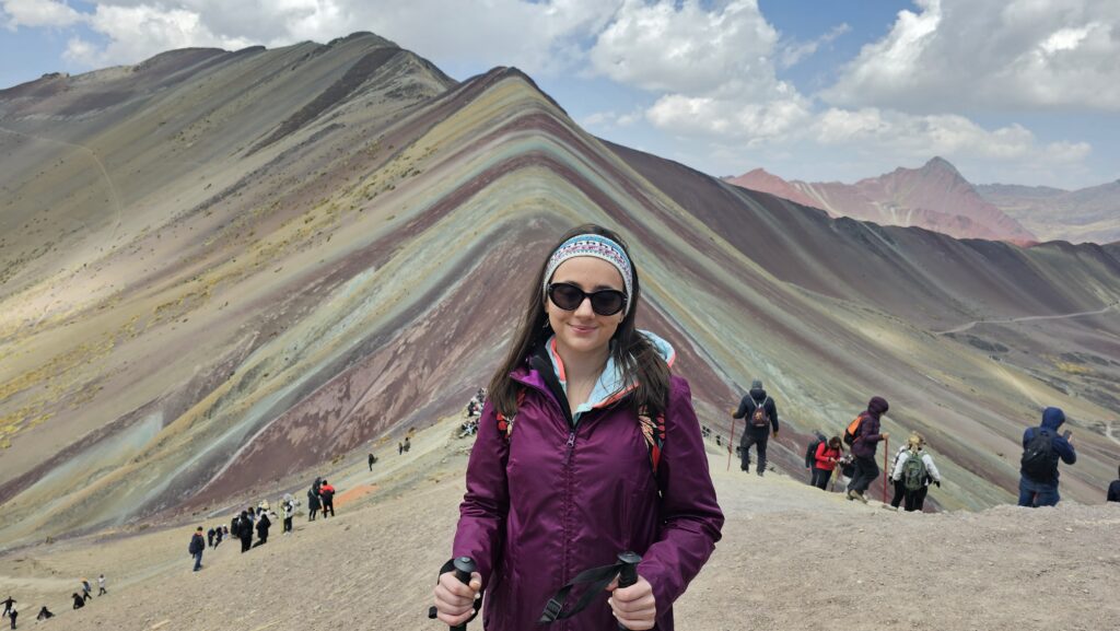 Los colores naturales de la cordillera de Vilcanota en el tour a Vinicunca.